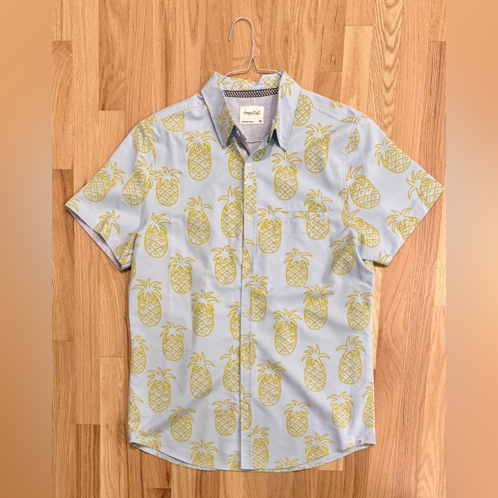 Sovereign Code Short Sleeve Button Up, Light Blue w/Yellow Green Pineapples, XL